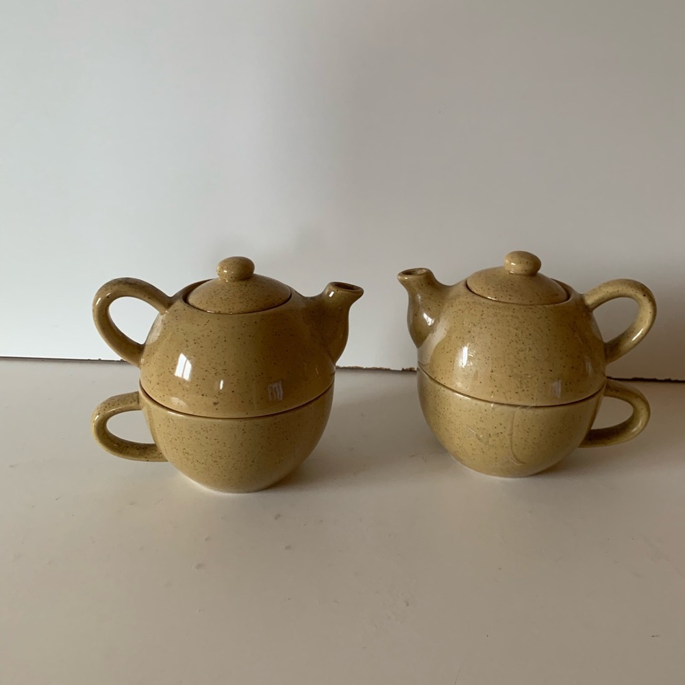 Pier 1 imports, stacking, stoneware, mug, and teapot set of two